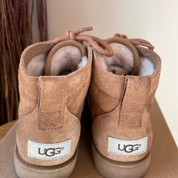 Women’s Tie Up UGG Boots - Picture 2 of 3